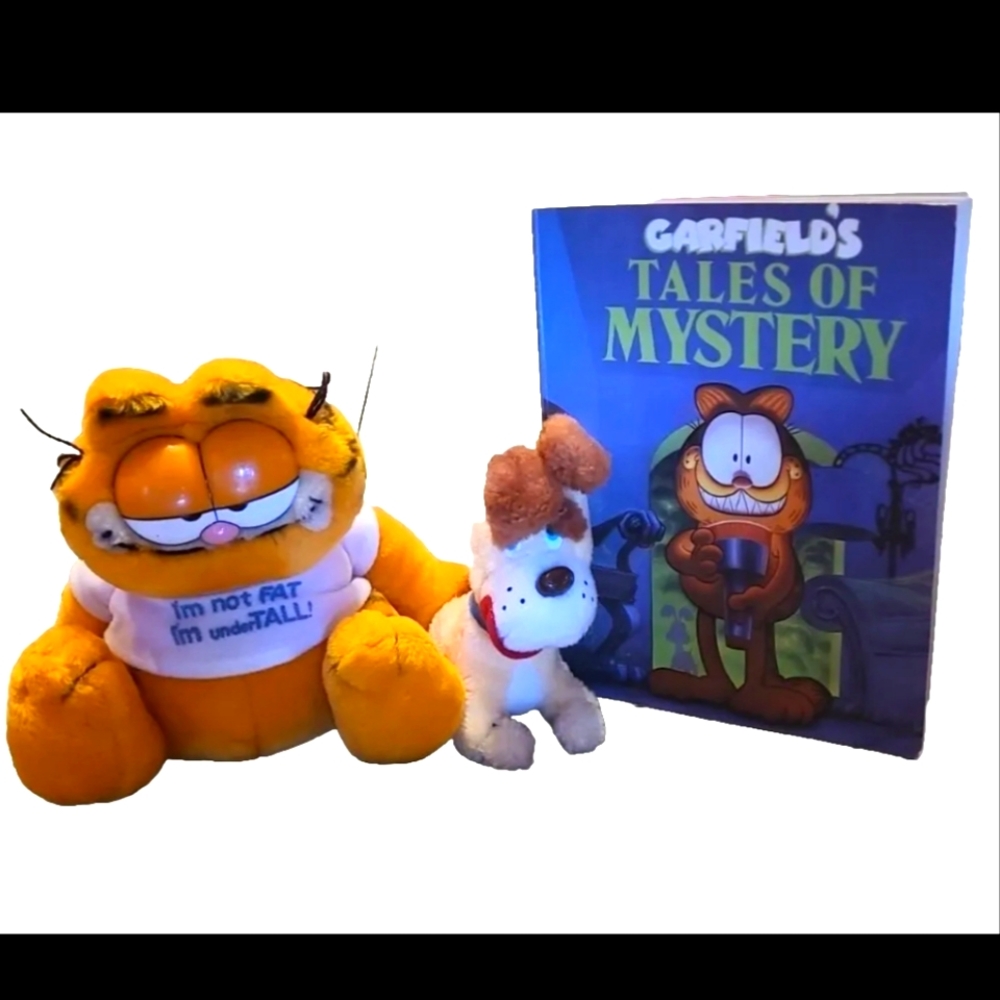 Dakin Garfield Cat NOT fat, I'm Undertall & Odie plush toy & Mystery Book